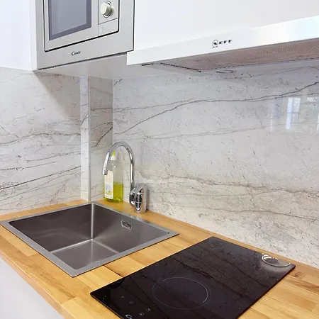 Elegant And Comfortable Jouvenet 4*