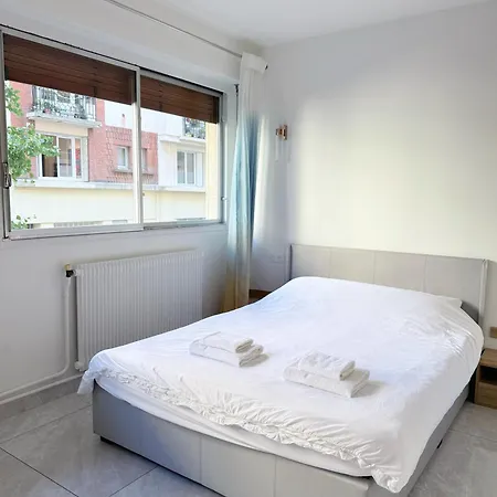 B&B Elegant And Comfortable Jouvenet